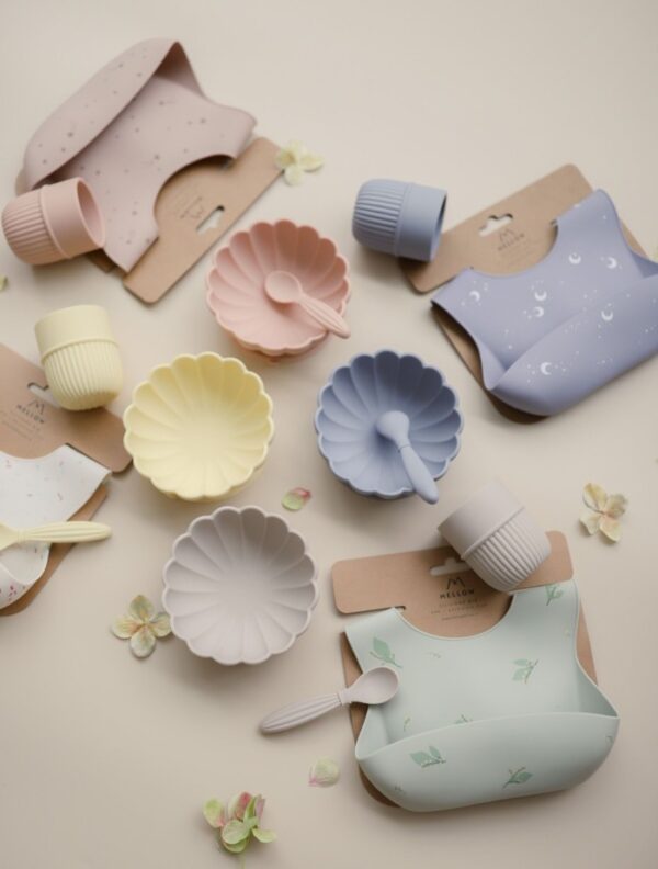 Mellow Silicone Bib - Lily of the Valley / Celemek Makan Bayi - Image 3