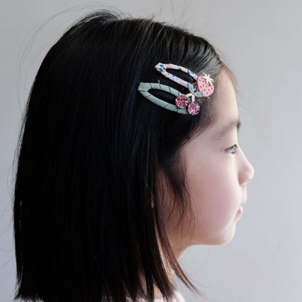 Mimi & Lula Fruity Floral Clic Clacs | Jepitan Rambut Anak-Anak | Aksesoris Rambut Anak - Image 2