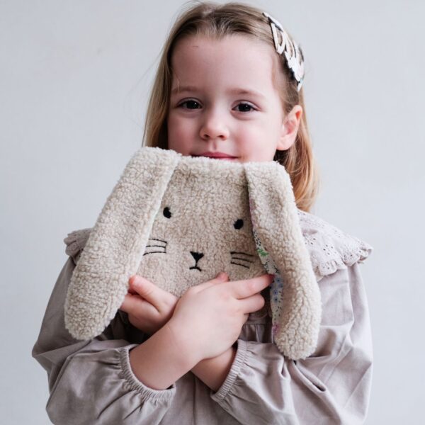 Mimi & Lula Fluffy Bunny Face Bag | Tas Anak Perempuan | Tas Selempang Anak - Image 3