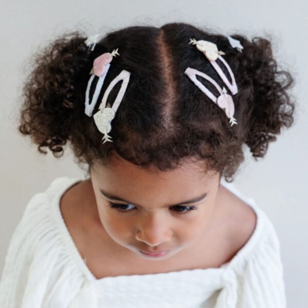 Mimi & Lula Cupid Heart Clic Clacs | Jepitan Rambut Anak-Anak | Aksesoris Rambut Anak - Image 3